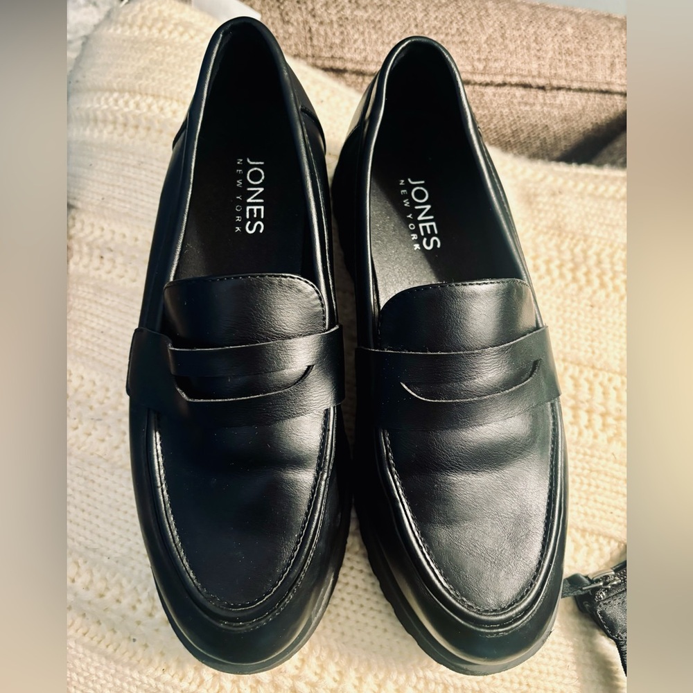 Black Penny Loafers Size 7.5 Classic Preppy Shoe office to weekend Capsule